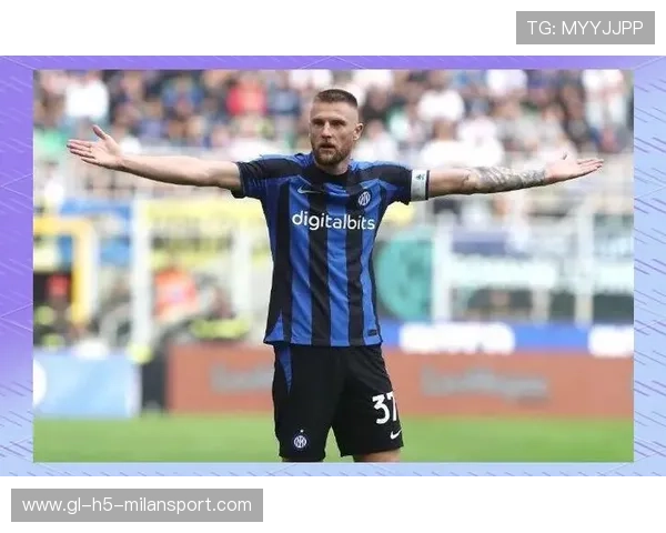 国米瞄准廉价全能中场,转会市场迎来新机遇 国米瞄准廉价全能中场,转会市场迎来新机遇