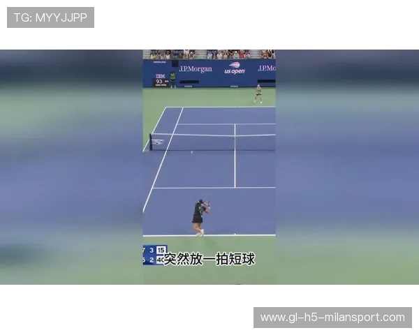 网球灵巧放短球赢掌声——技巧与艺术的完美融合
