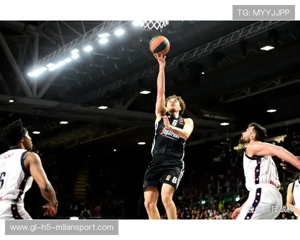 独行侠球员三分雨连续压制对手防守