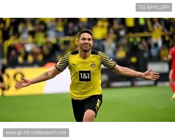 多特格雷罗世界波点燃球场气氛 多特格雷罗世界波点燃球场气氛