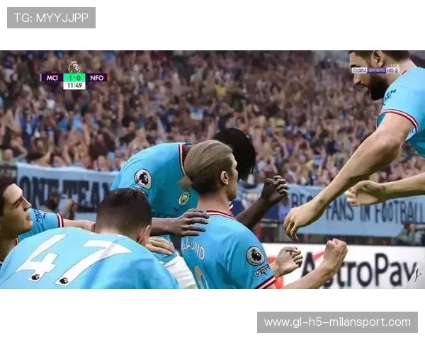 哈兰德禁区内抗住两名后卫，侧身扫射打入个人赛季第30球