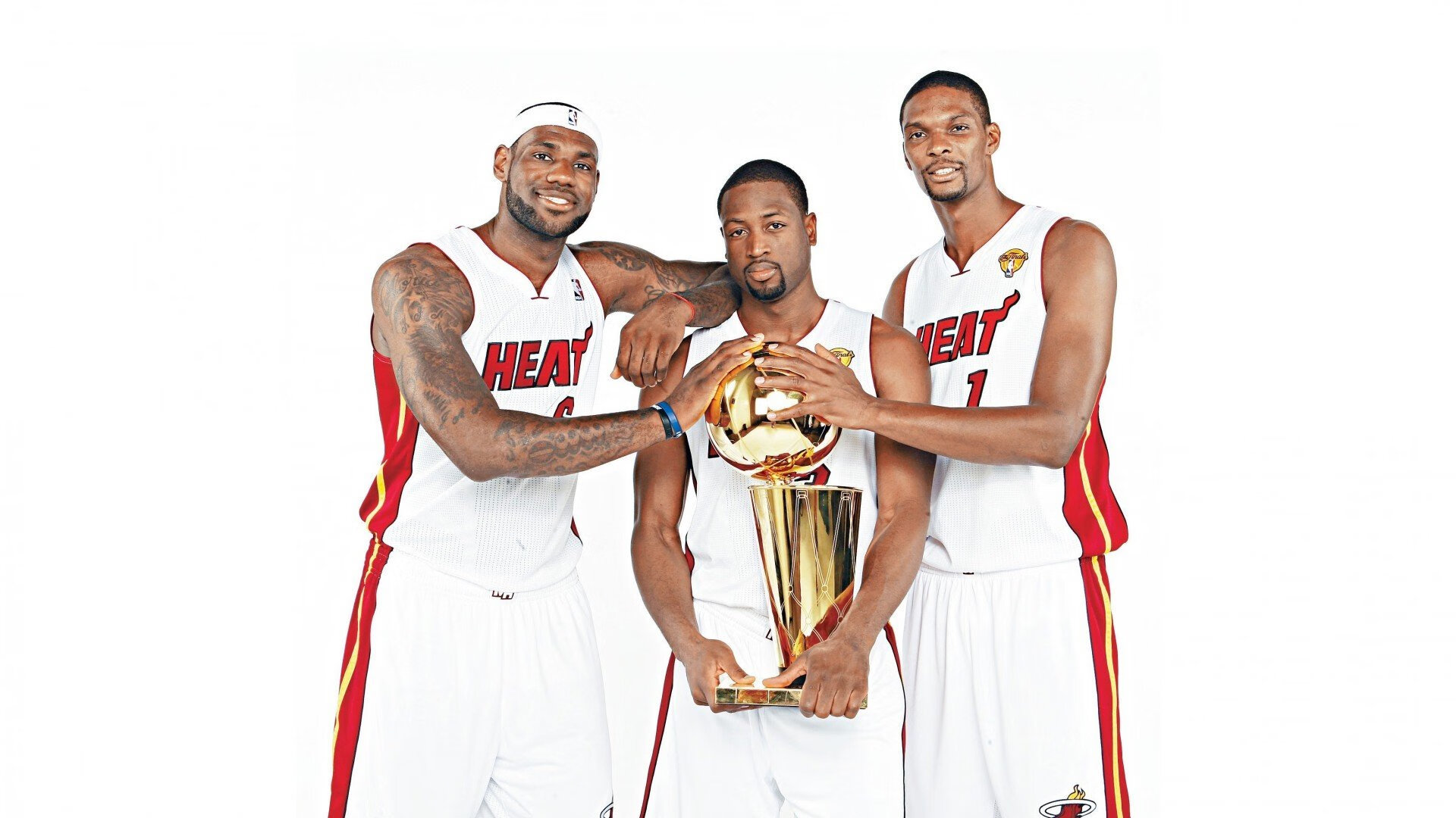 男足中超联赛保级大战白热化，中国男足超白金一代